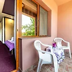 Guest house Flory De Inchiriat