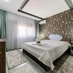 Flory De Inchiriat Guest house 3*