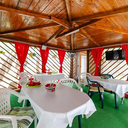 Gasthuis Flory De Inchiriat Eforie Nord